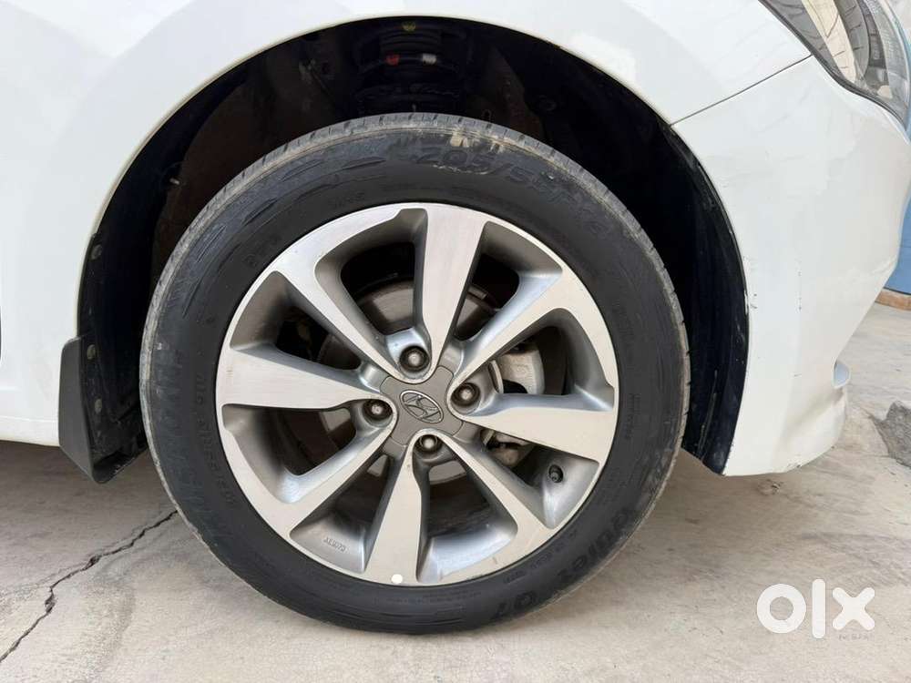 Hyundai Petrol Car 2015