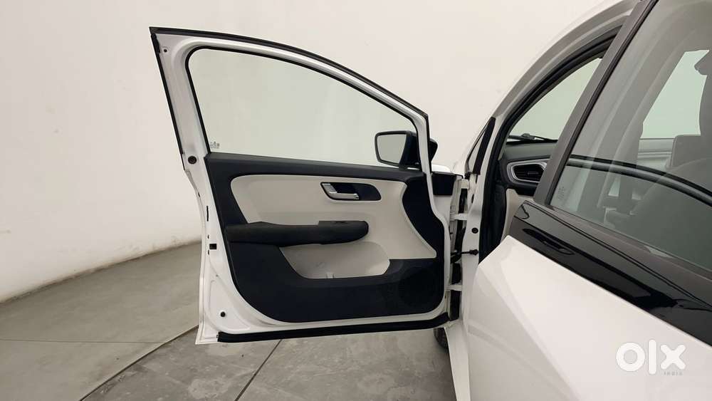 Tata Altroz 1.5 Xz Plus Diesel, 2023, Diesel