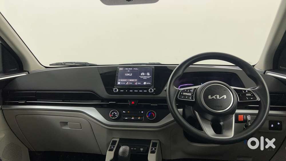 Kia Carens 1.4 Prestige 7 Str, 2022, Petrol