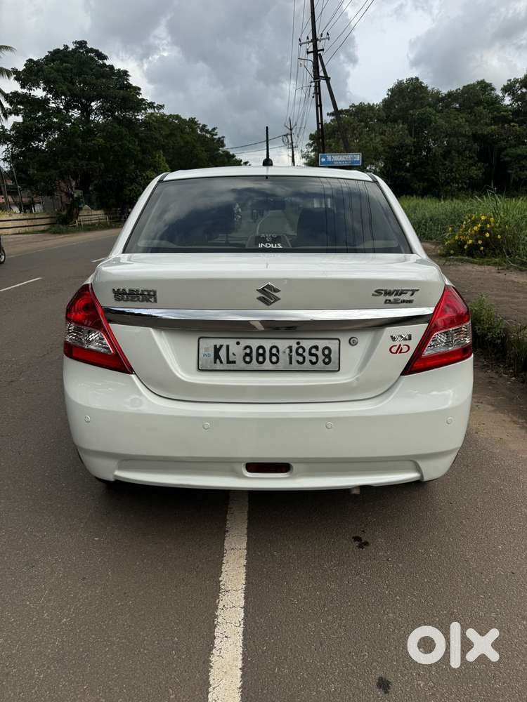 Maruti Suzuki Swift Dzire Vxi Optional, 2013, Petrol