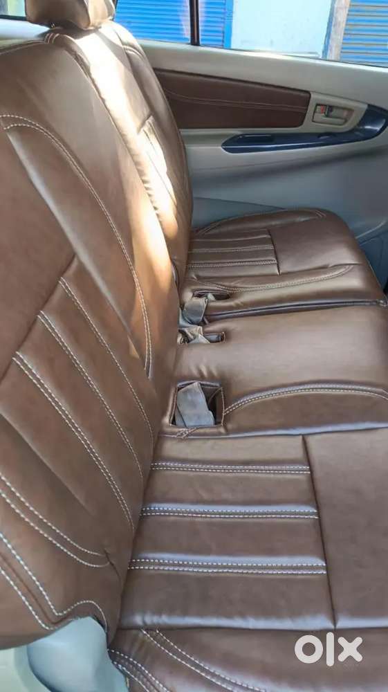 Toyota Innova 2013 Diesel Very Less Price And Well Maintained