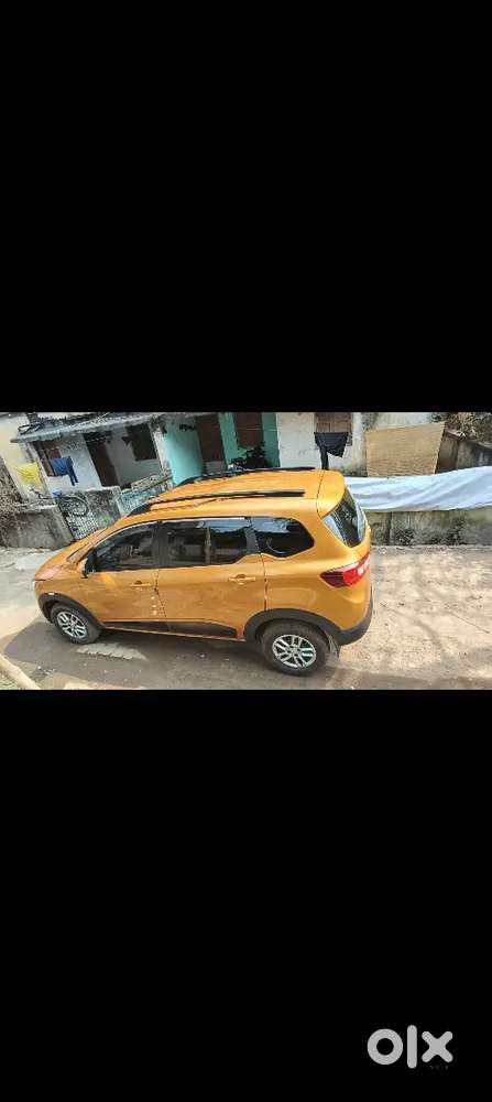 2nd Renault Triber 2020 Petrol Manual