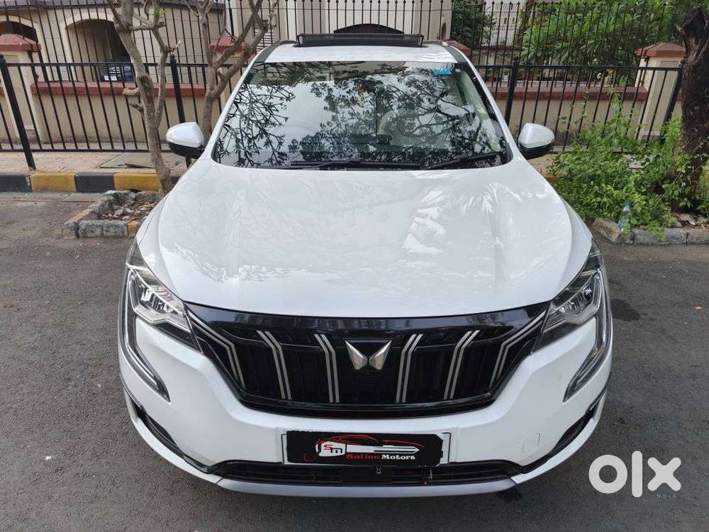 Mahindra Xuv700 2.0 Ax 7 Petrol Mt Str, 2023, Petrol