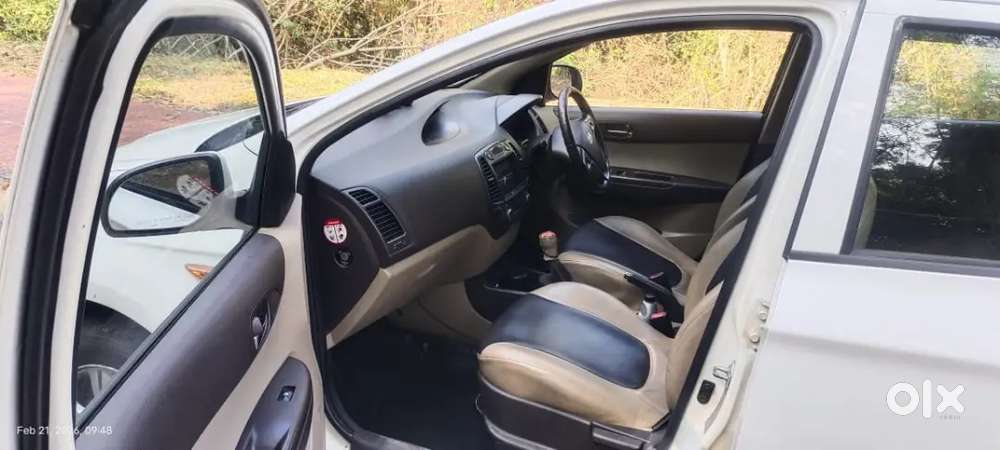 Hyundai I20 2009 Petrol Well Maintained(engine And Ac Working Fine)