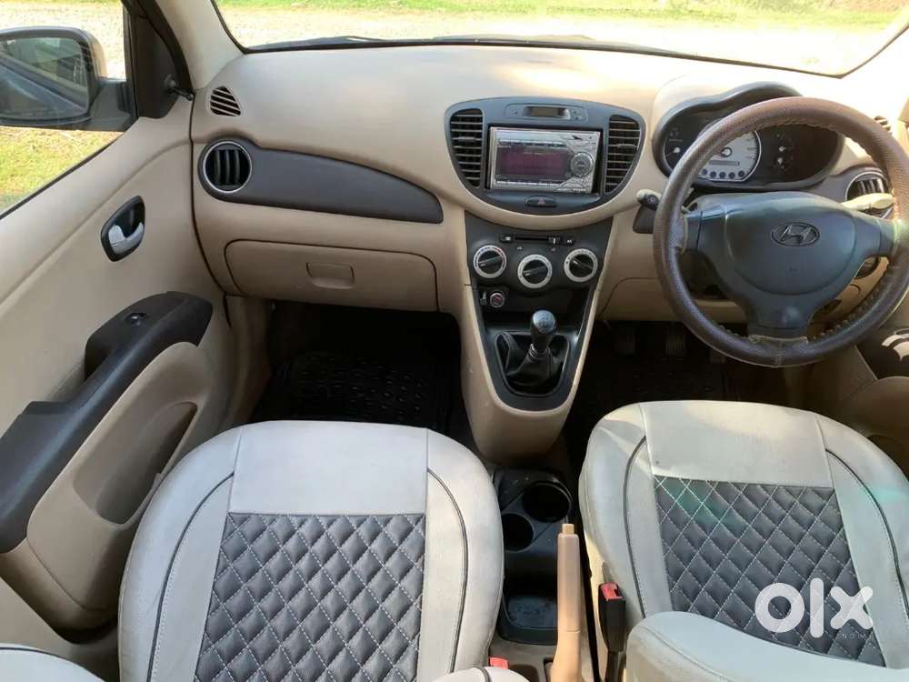 Top Variant With Rear Wiper