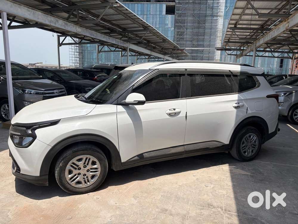 Kia Carens 1.4 Premium 7 Str, 2023, Petrol