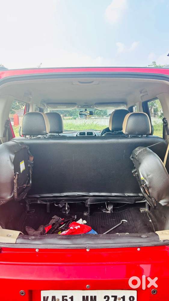 Mahindra Tuv 300 T10, 2018, Diesel