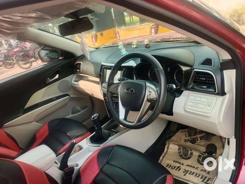 Mahindra Xuv300 W8 2022 Petrol Well Maintained