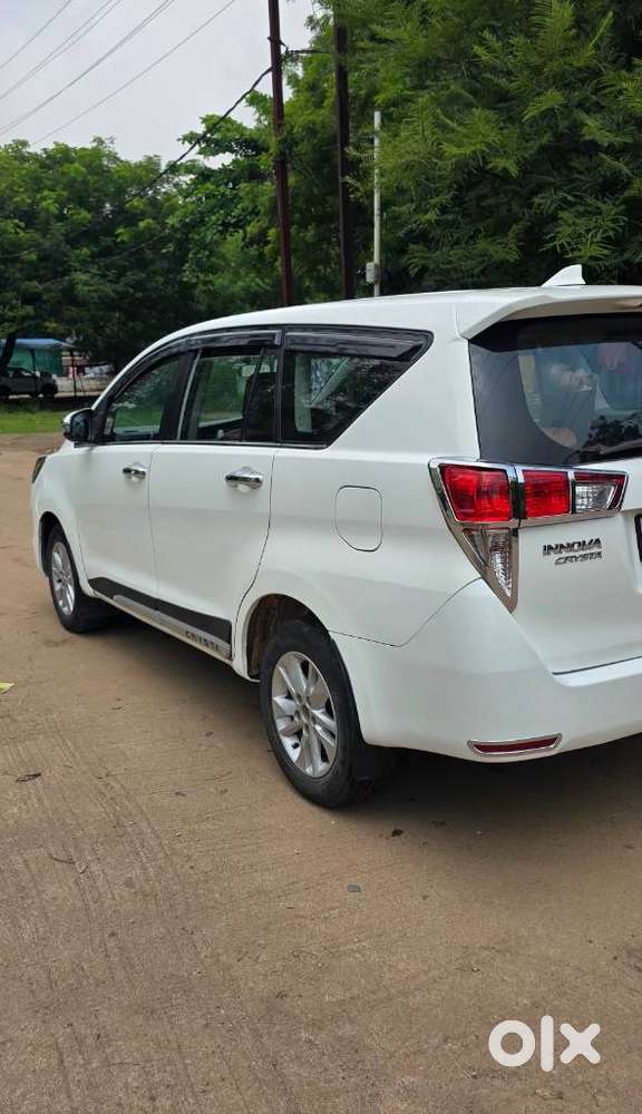 Toyota Innova Crysta 2.4 G Mt, 2019, Diesel
