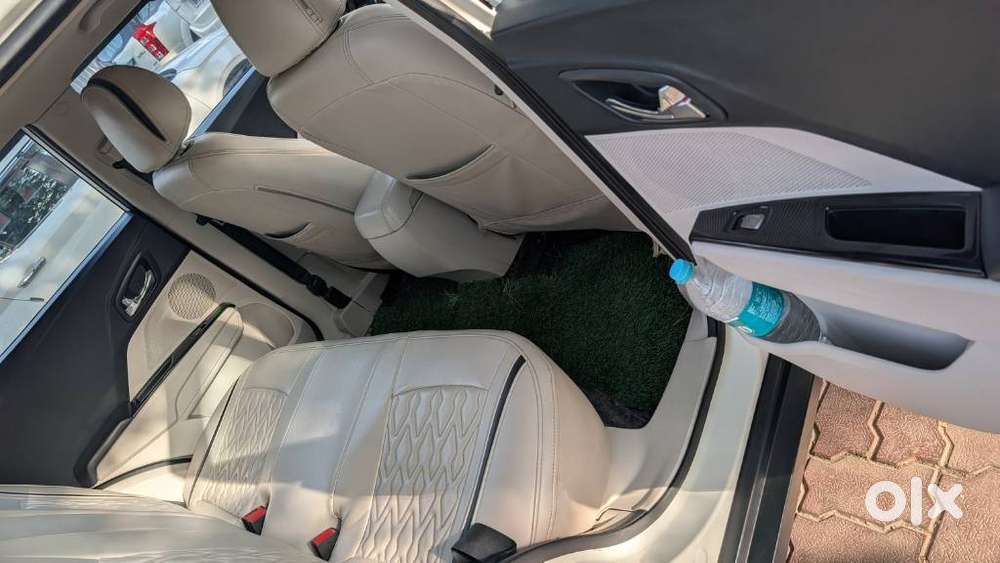 Mahindra Xuv300 W8 Diesel, 2022, Diesel