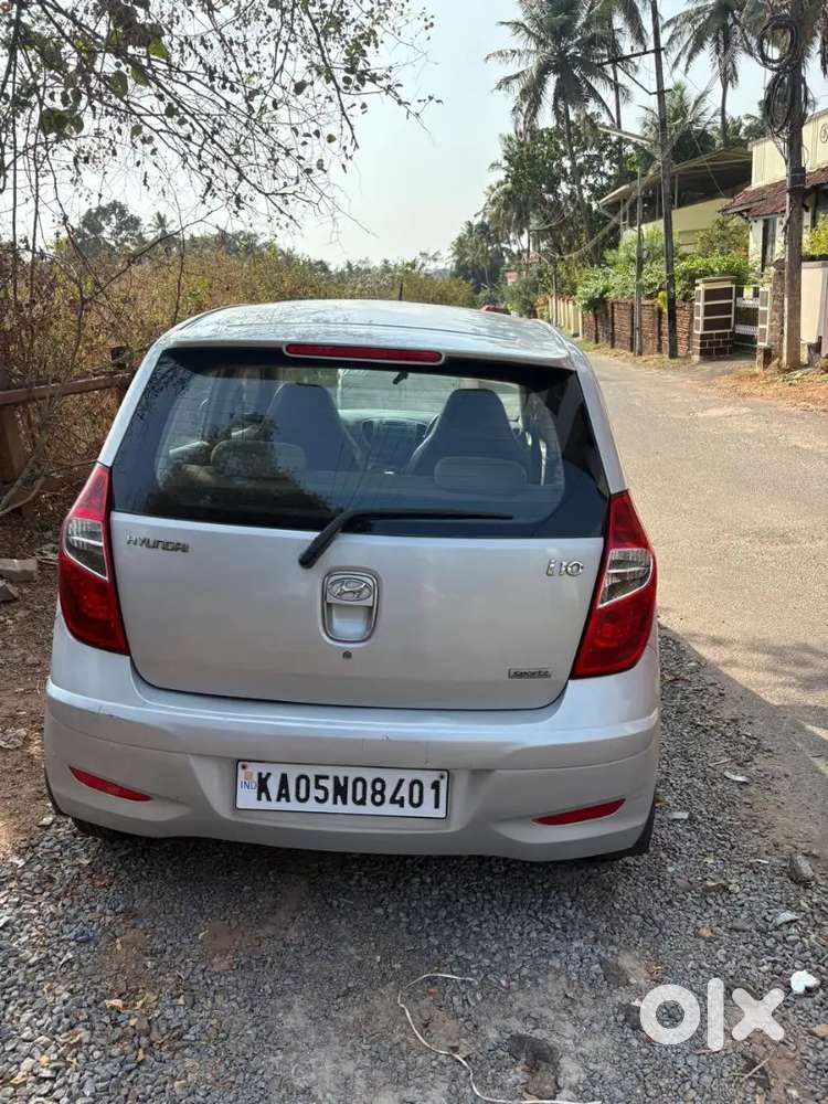 Hyundai I10 2011 Cng & Petrol 69000 Km Driven