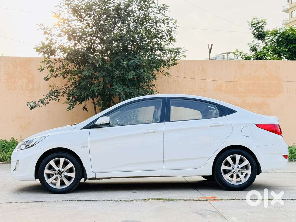 Hyundai Verna 1.6 Sx, 2012, Petrol
