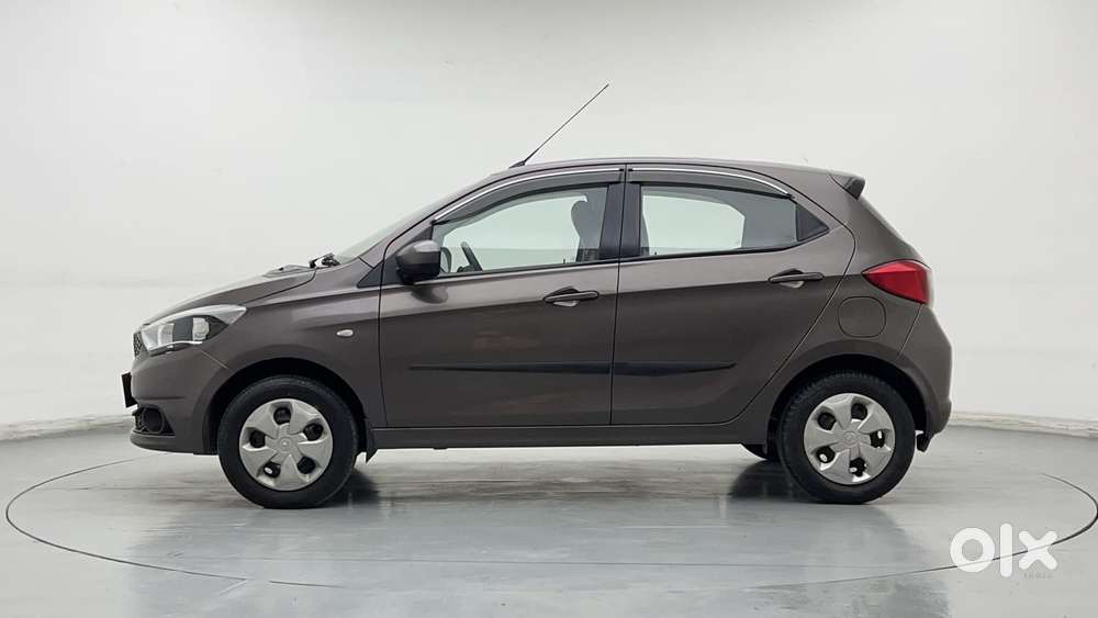 Tata Tiago 1.2 Revotron Xt, 2016, Petrol