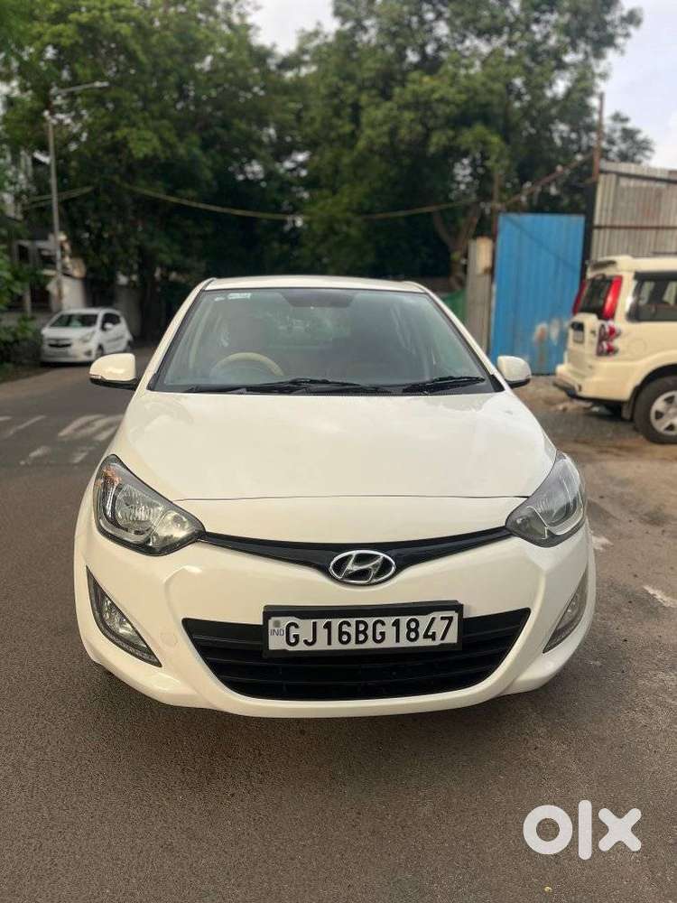 Hyundai I20 Sportz 1.4 Crdi 6 Speed Bs-iv, 2014, Diesel