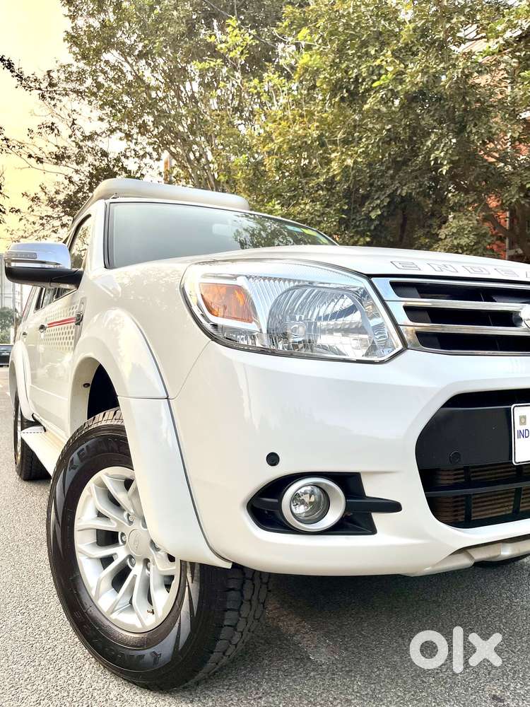 Ford Endeavour 3.2 Titanium At 4x4, 2014, Diesel