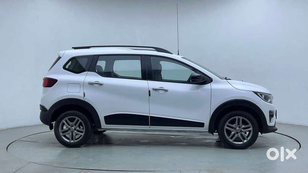 Renault Triber Rxz Easy-r Amt, 2023, Petrol