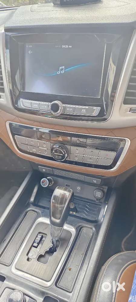 Mahindra Alturas G4 2019 Diesel Well Maintained
