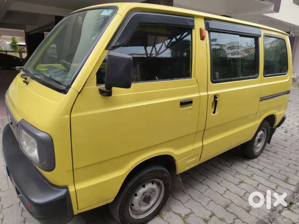 Royal Yellow Van