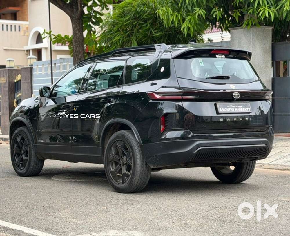 Tata Safari Accomplished Dark Edition, 2023, Diesel