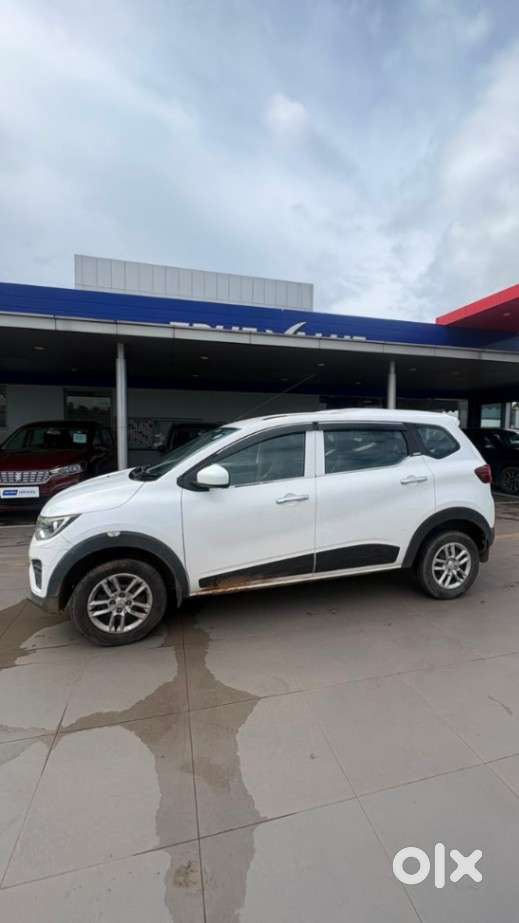 Renault Triber Rxl, 2020, Petrol