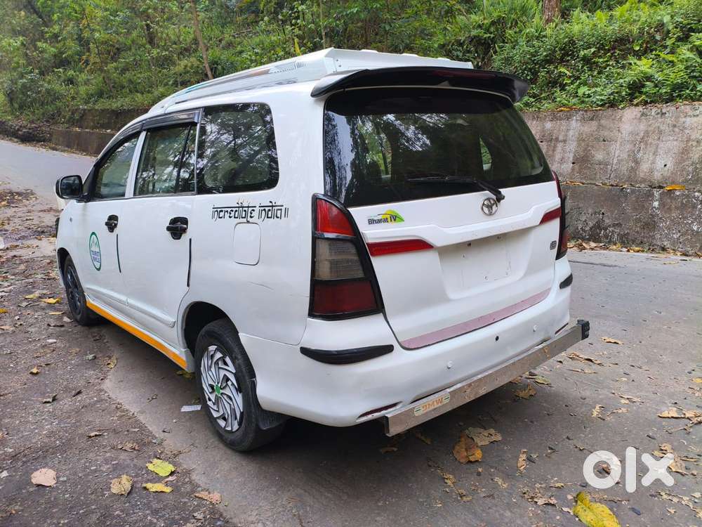 Toyota Innova 2.5 G (diesel) 8 Seater, 2014, Diesel