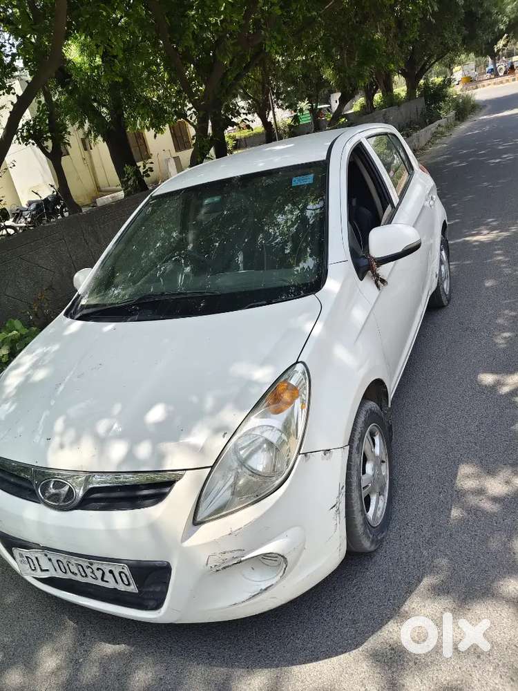 I20 Sportz, 2012 Model 3rd Owner