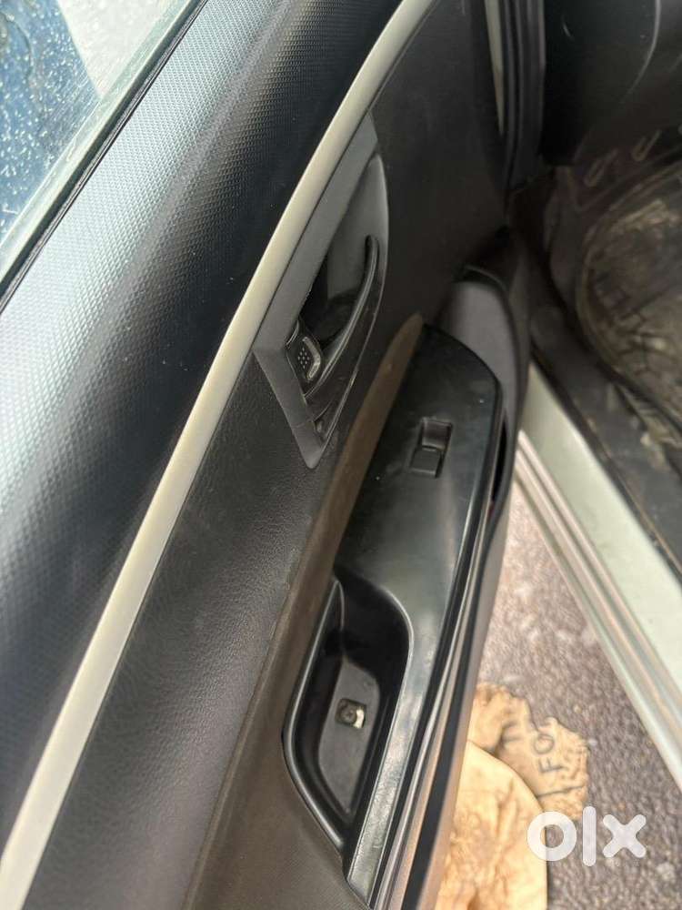 Maruti Suzuki Swift 2017 Cng & Hybrids 62000 Km Driven