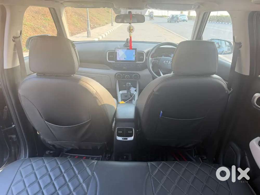 Hyundai  Venue 2024 Petrol 16000 Km Driven
