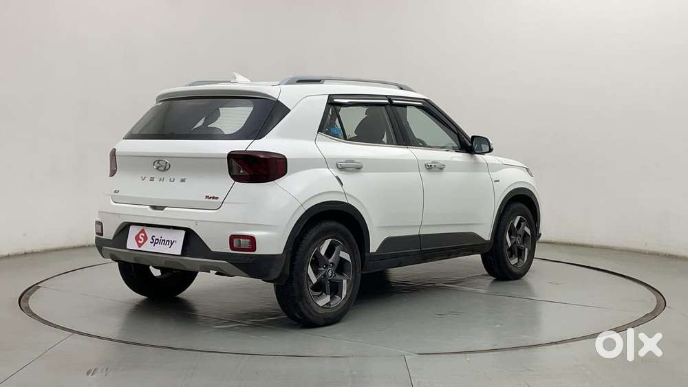 Hyundai Venue Sx Plus Turbo Dct, 2022, Petrol