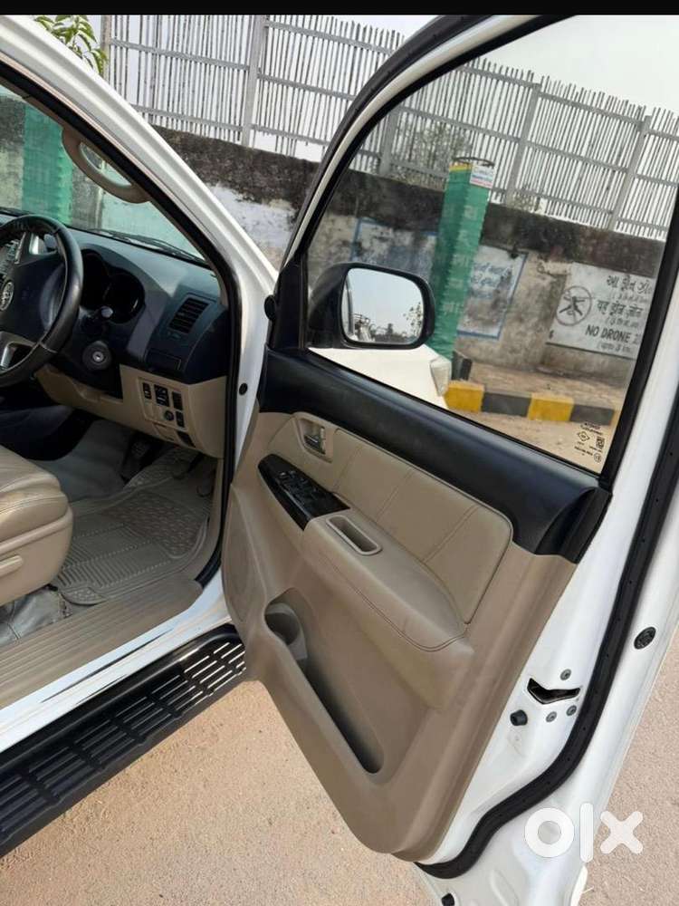 Toyota Fortuner 2015 Diesel Well Maintained