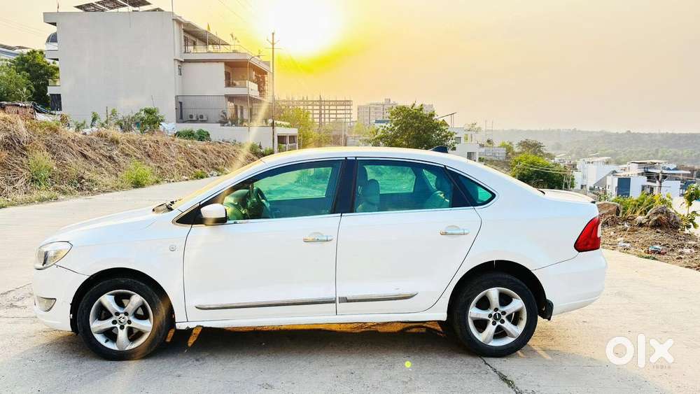 Skoda Rapid Ambition 1.6 Mpi Manual Plus Alloy, 2015, Diesel