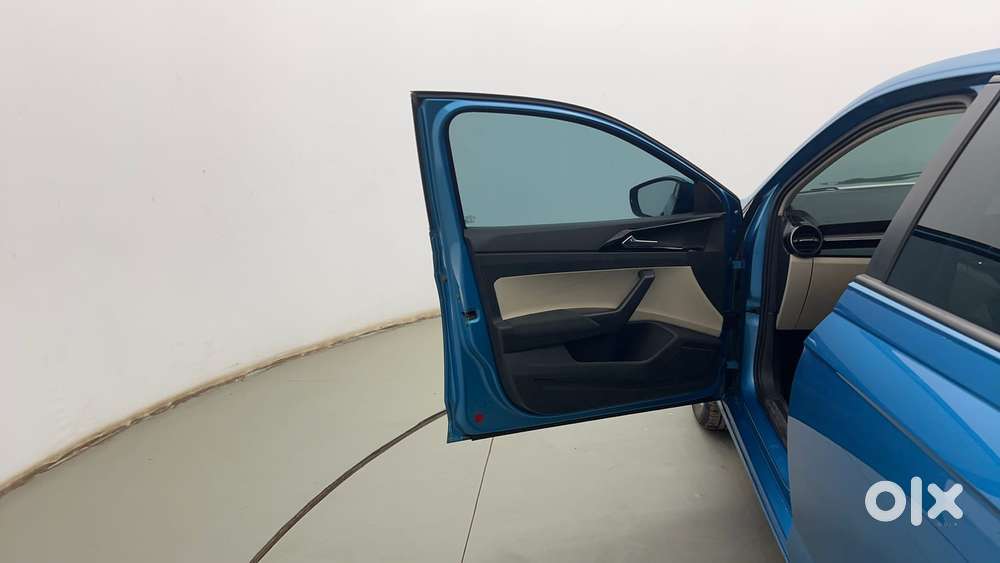 Skoda Slavia Ambition 1.0l Tsi At, 2023, Petrol