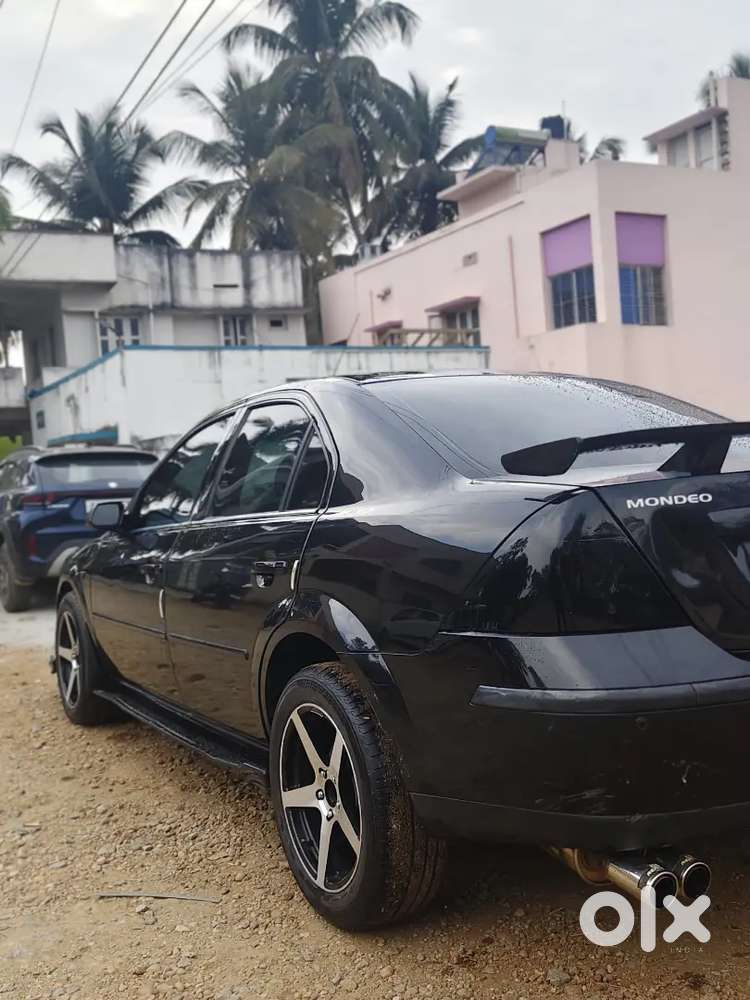 Ford Mondeo 2002 Petrol 100000 Km Driven