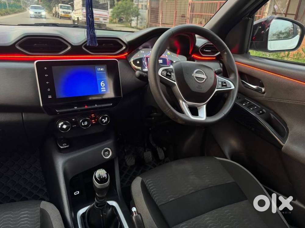 Nissan Magnite N-connecta Mt, 2025, Petrol