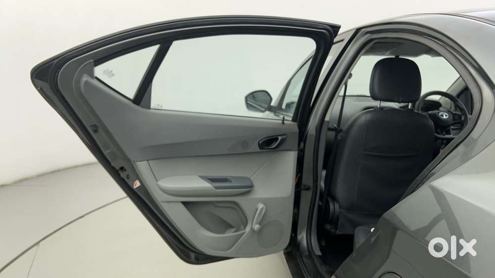 Tata Tigor Xe, 2021, Petrol