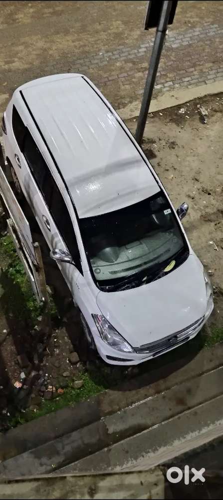 Maruti Suzuki Ertiga Zxi 2015