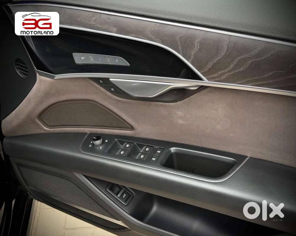 Audi A8 L, 2022, Petrol