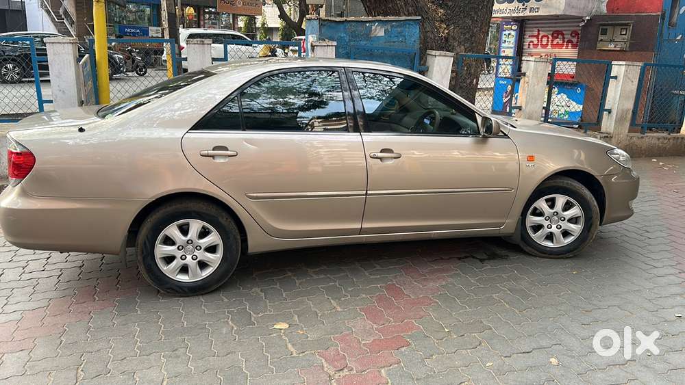 Toyota Camry Petrol Automatic