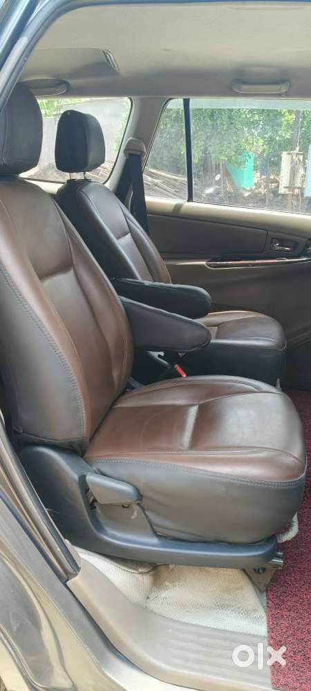 Toyota Innova 2.5 Z Diesel 7 Seater, 2015, Diesel