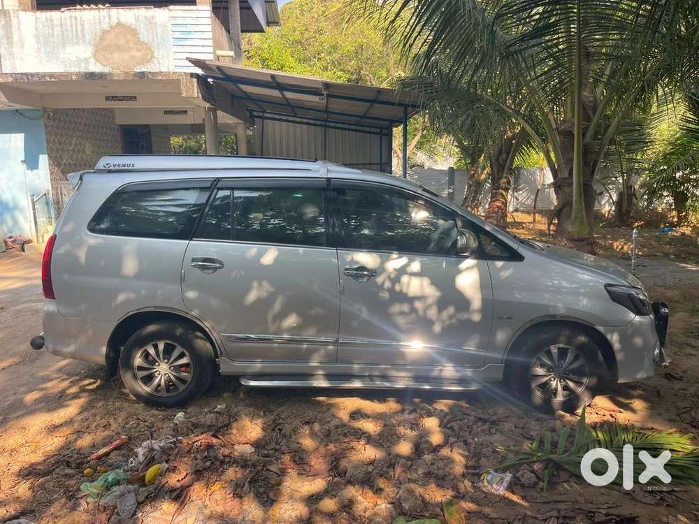 Toyota Innova 2011 Diesel 327000 Km Driven