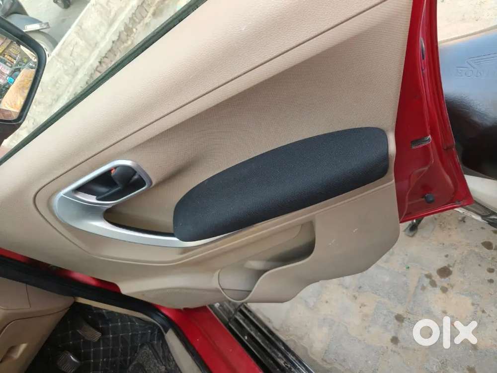 Mahindra Tuv 300 2017 Diesel 80000 Km Driven