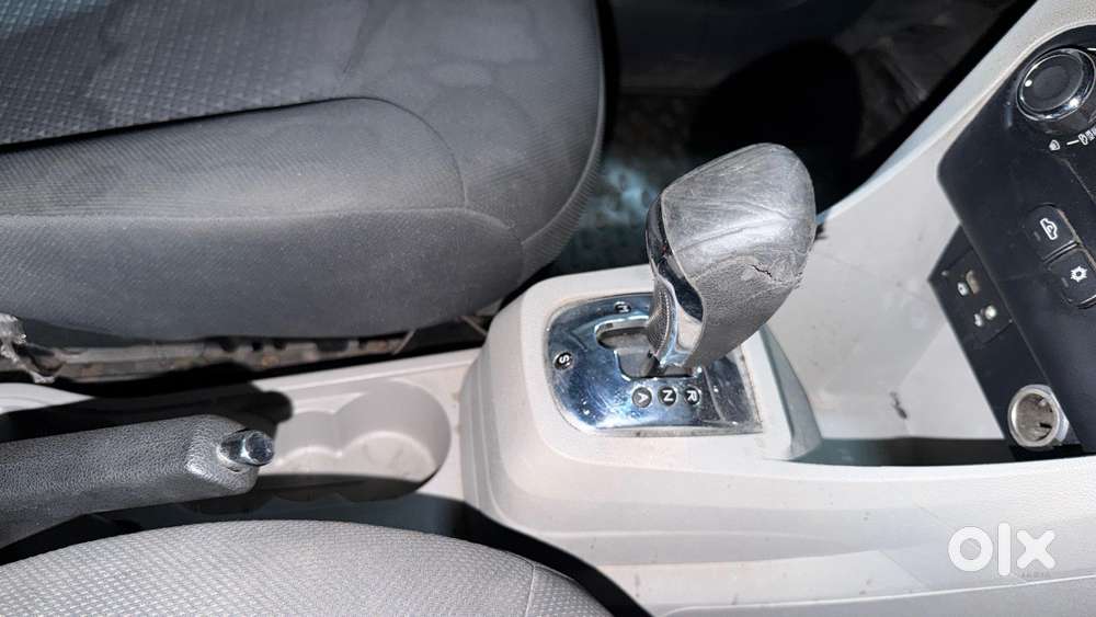 Tata Tiago 1.2 Revotron Xza, 2017, Petrol