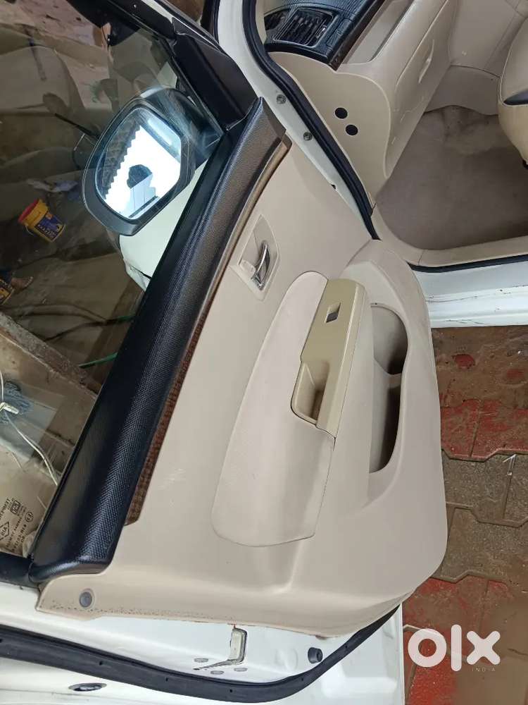 Maruti Suzuki Dzire 2017 Cng & Hybrids 115000 Km Driven