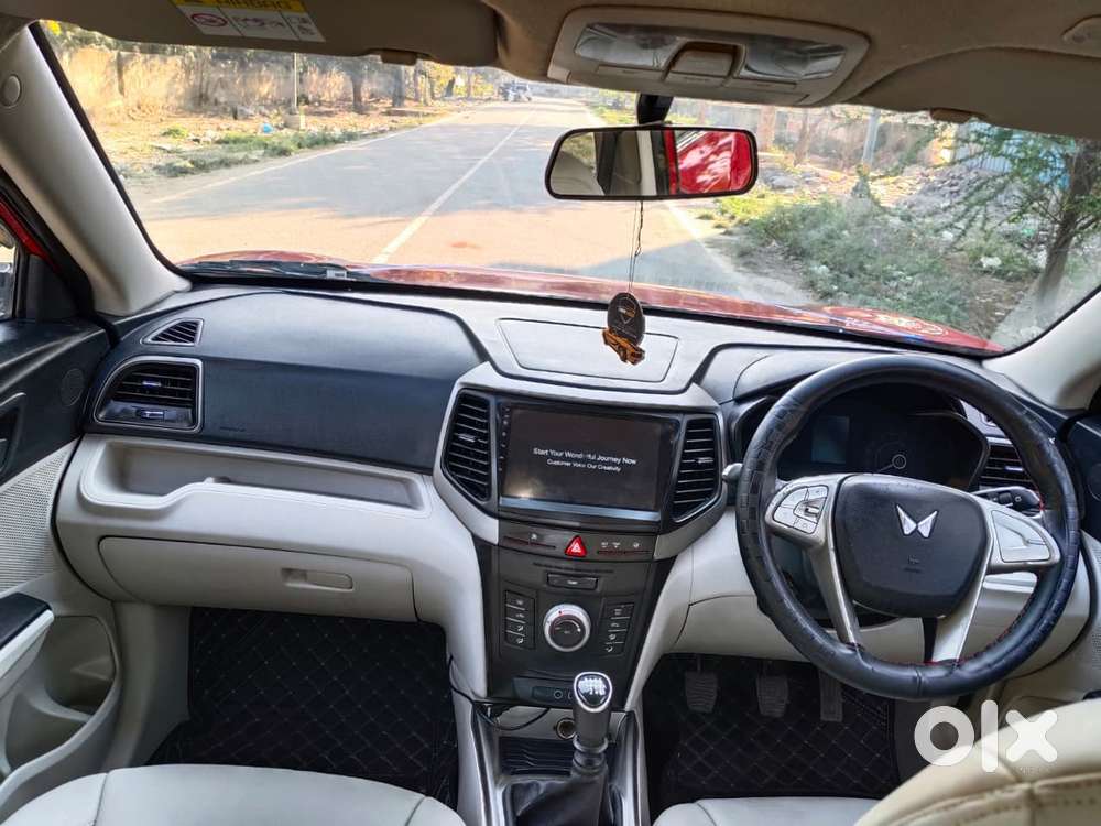 Mahindra Xuv300 W6, 2023, Petrol