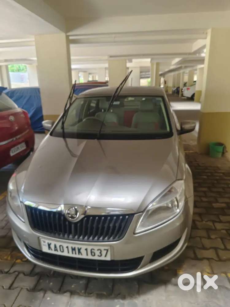 Skoda Rapid 2013 Petrol 85000 Km Driven