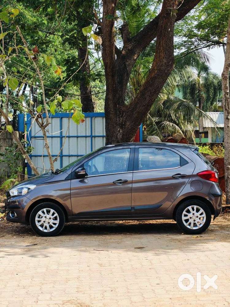 Tata Tiago 1.2 Revotron Xza, 2018, Petrol