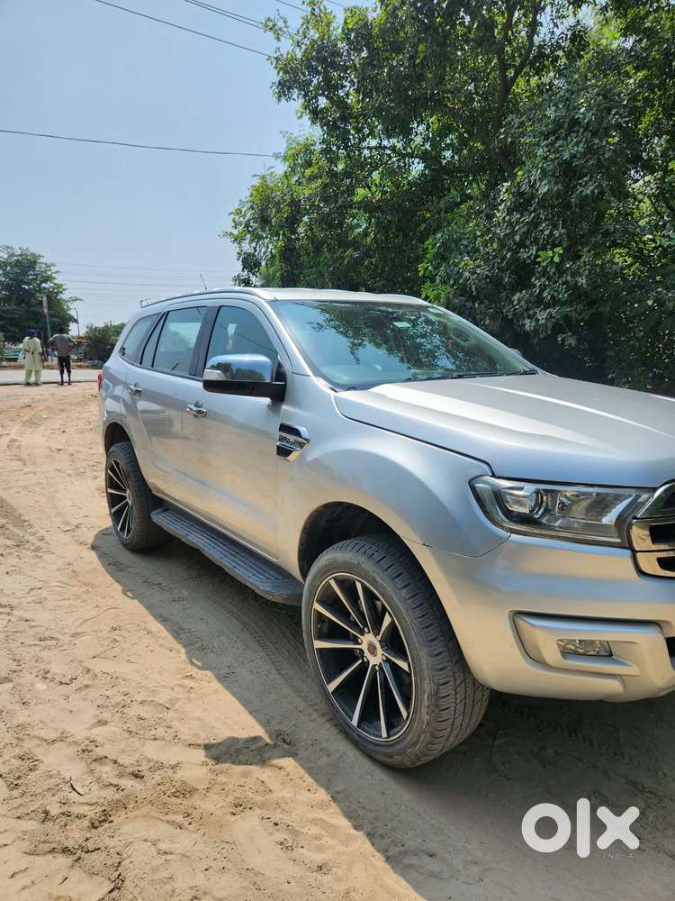 Ford Endeavour 2.2 Trend At 4x2, 2016, Diesel