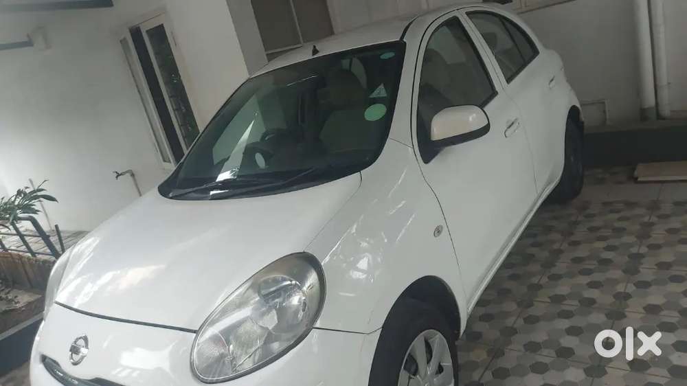 Nissan Micra Petrol 2012 Variant