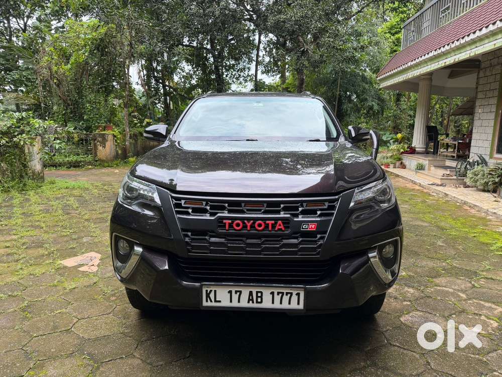Toyota Fortuner Diesel At 2016