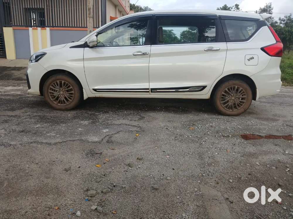 Maruti Suzuki Ertiga Zxi Plus Smart Hybrid